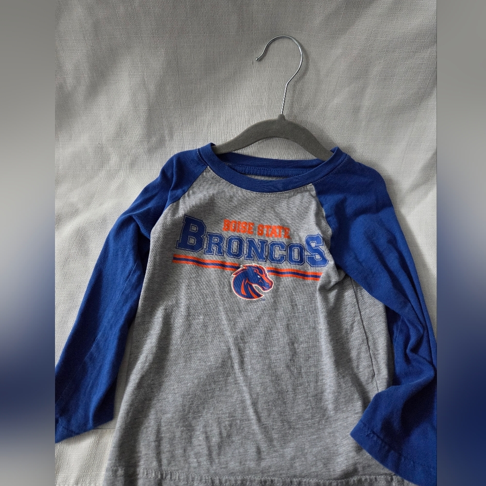 Blue and Gray Kids Boise Stare Broncos Shirt, Size 4